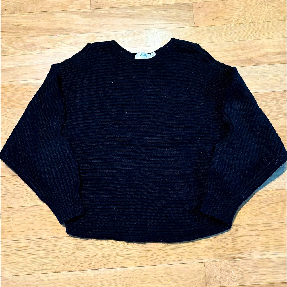 Cloth black sweater